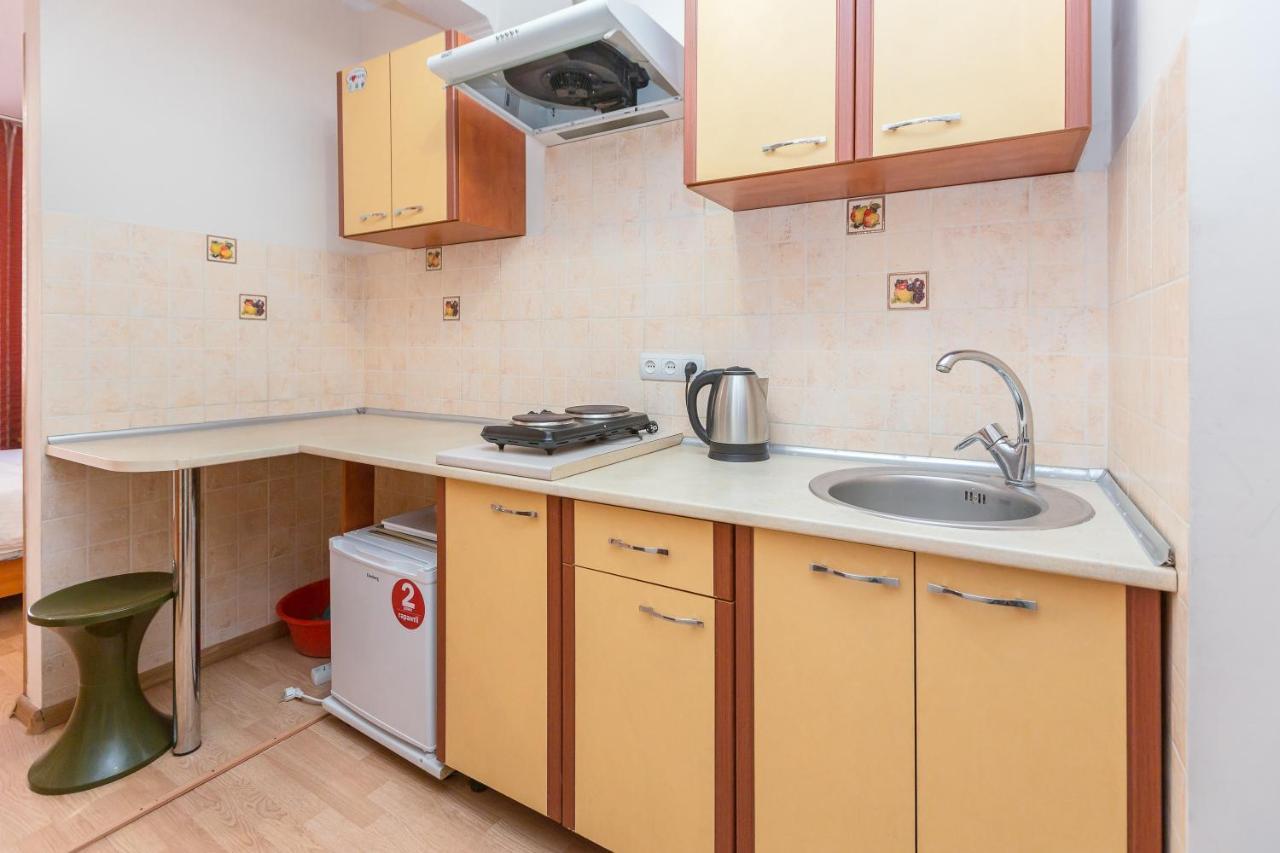 Квартира Студія Біля Оперного Театру По Вулиці Гонти 4 Lviv Bagian luar foto