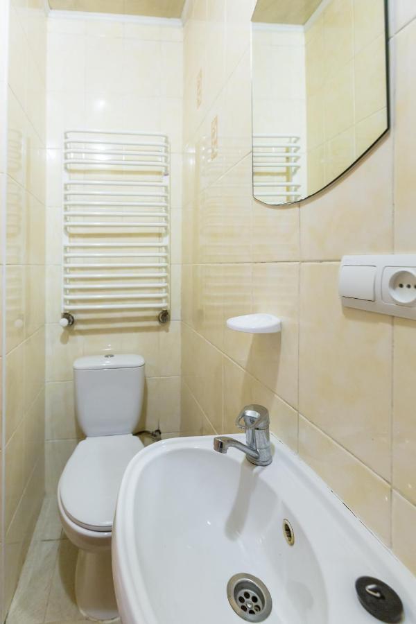 Квартира Студія Біля Оперного Театру По Вулиці Гонти 4 Lviv Bagian luar foto